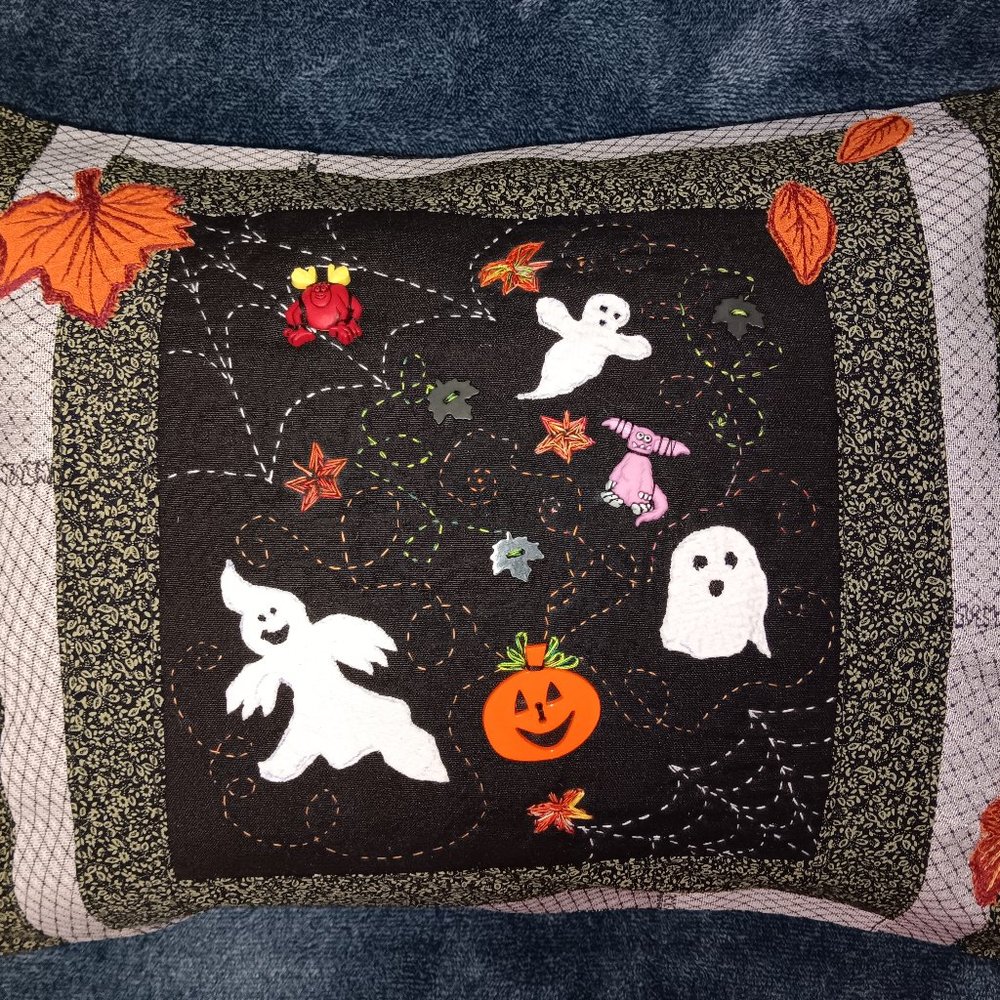 Halloween Pillow Case Bringing pumpkins embroidery appliques handmade